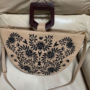 NWOT C Est 1946 100% Linen Purse